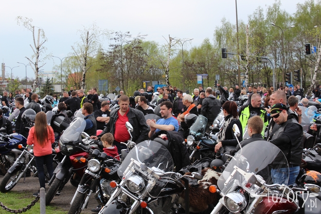 Setki motocyklistów zjechały do Żor na inaugurację sezonu, wk
